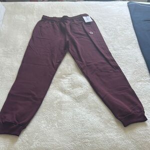 Champion Men’s Medium Maroon Powerblend Fleece Joggers. NWT.